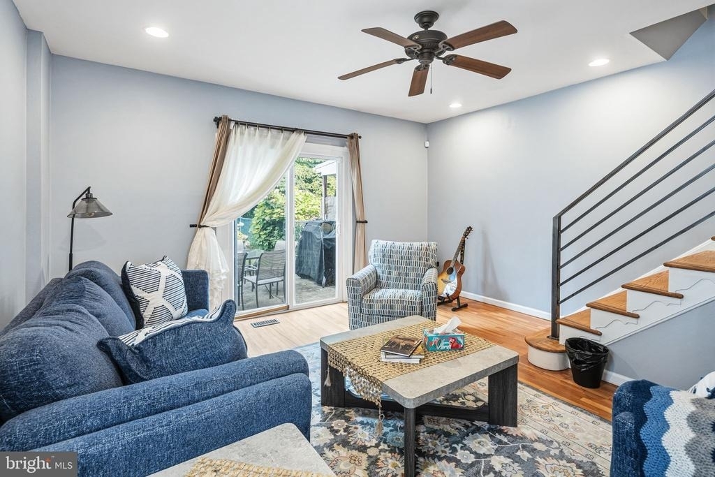 7200 Shalkop Street - Photo 3