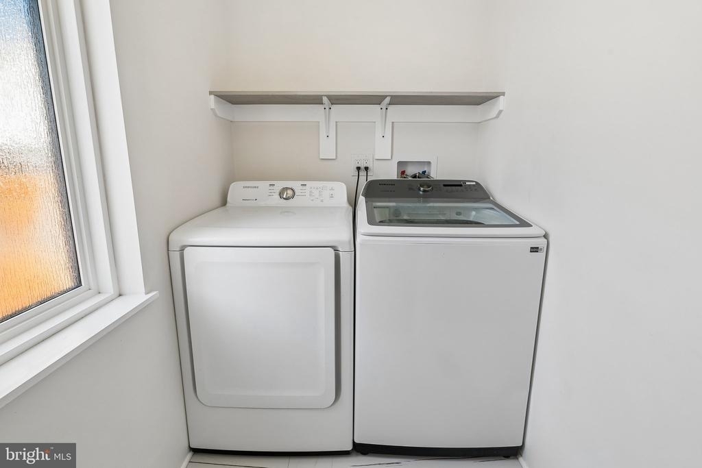 3156 Almond Street - Photo 46