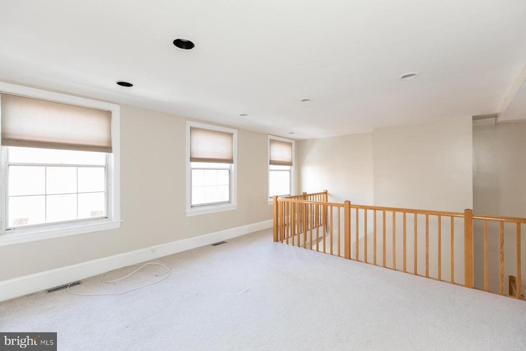 242 S 8th Street - Photo 14