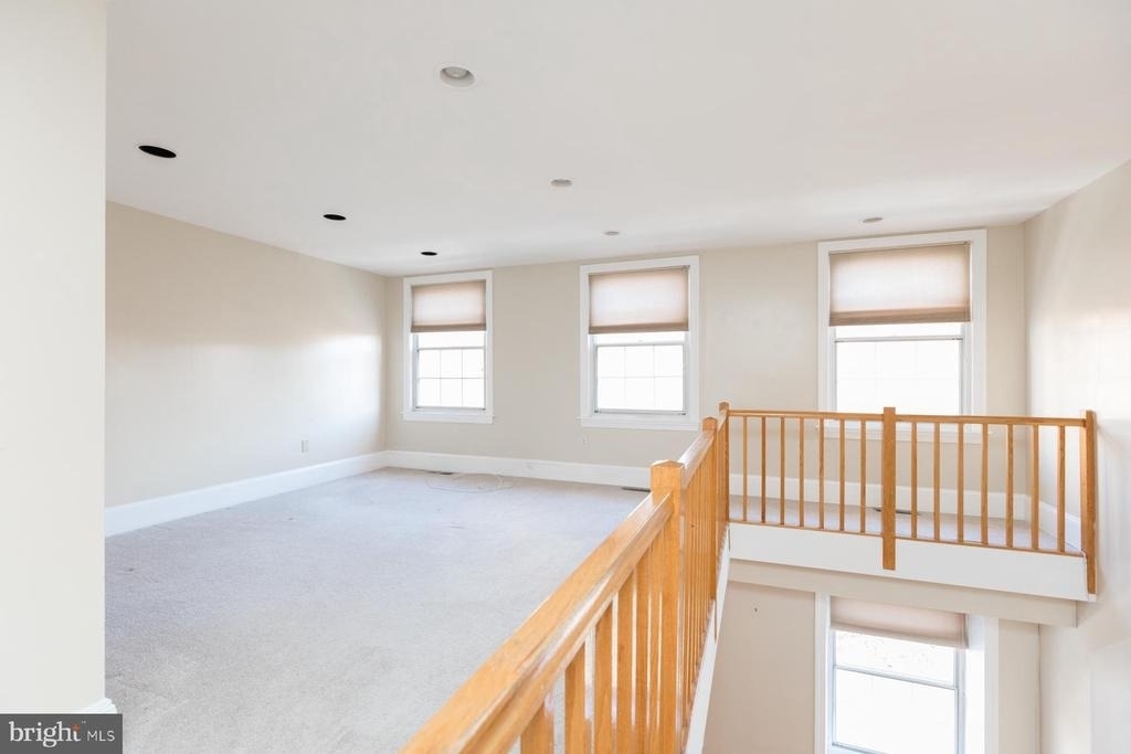 242 S 8th Street - Photo 11