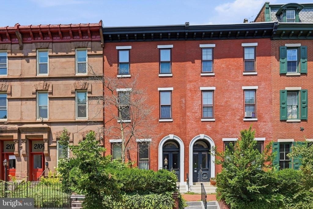 2107 Green Street - Photo 11
