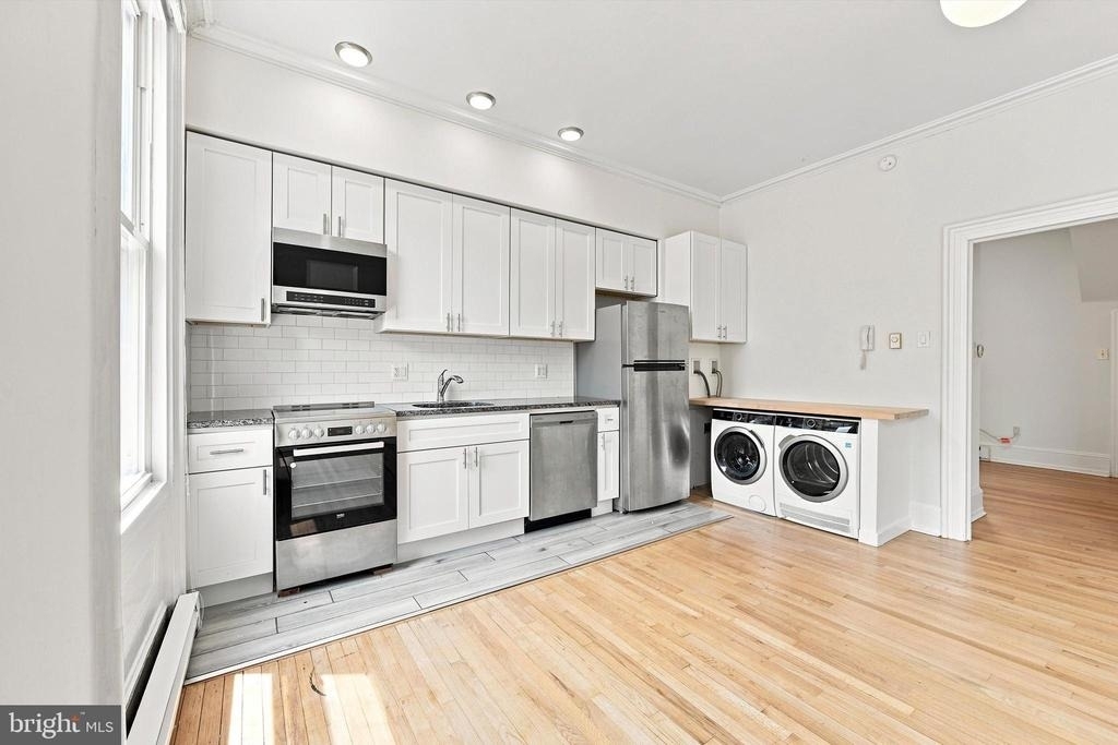 2107 Green Street - Photo 14
