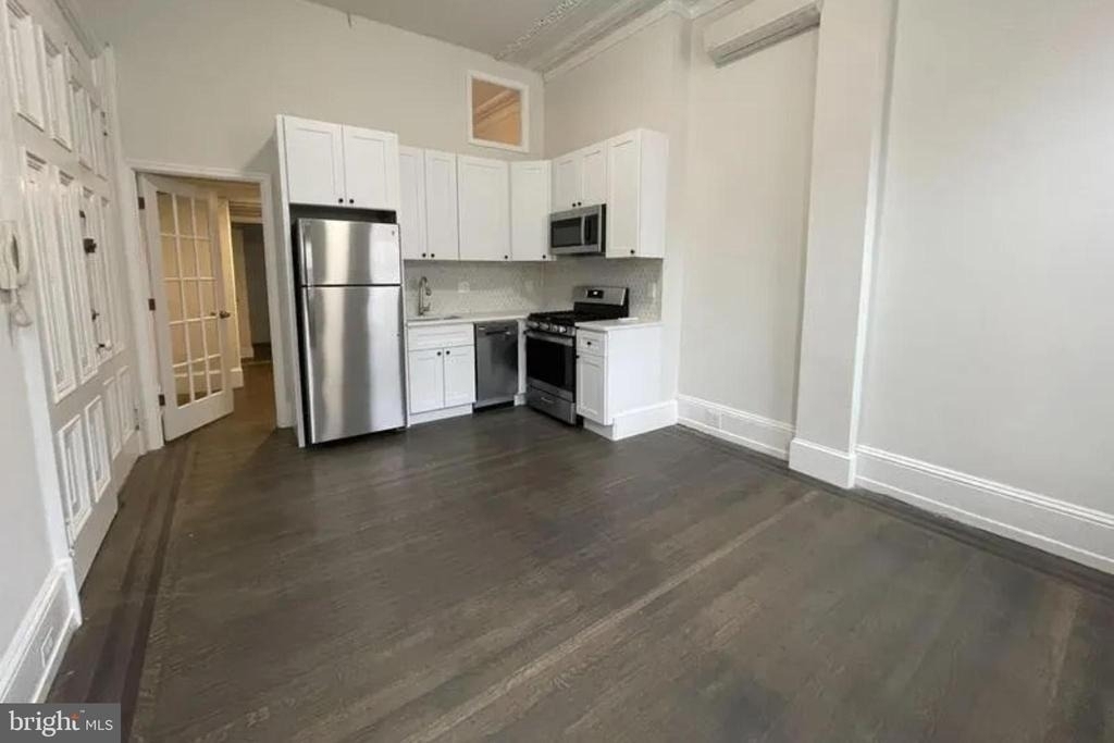2037 Spring Garden Street - Photo 0