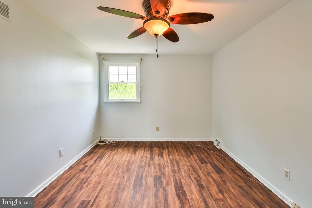 9898 Wistaria Street - Photo 24