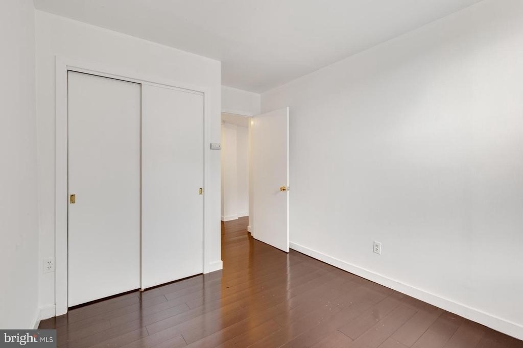 2137 Spruce Street - Photo 10