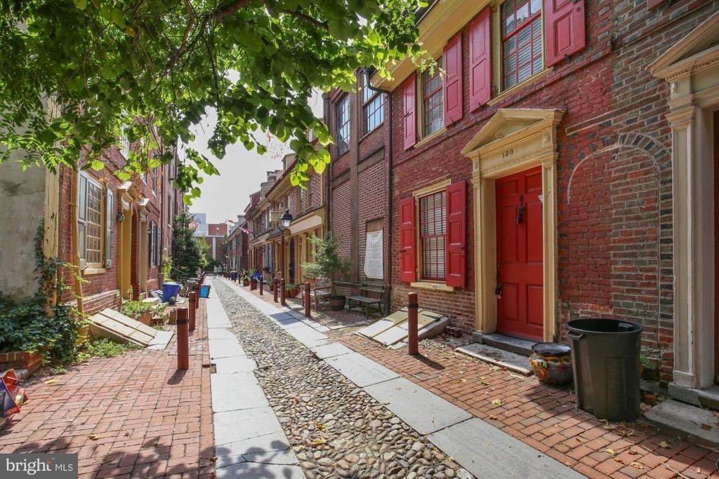 130 Elfreths Alley - Photo 34