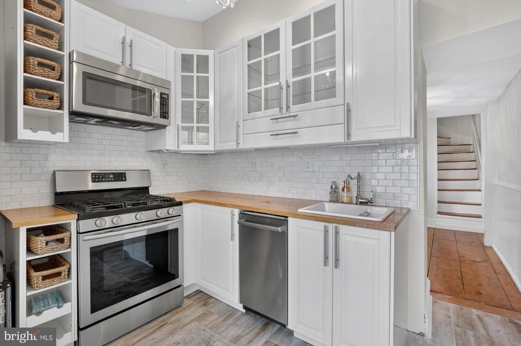 130 Elfreths Alley - Photo 10