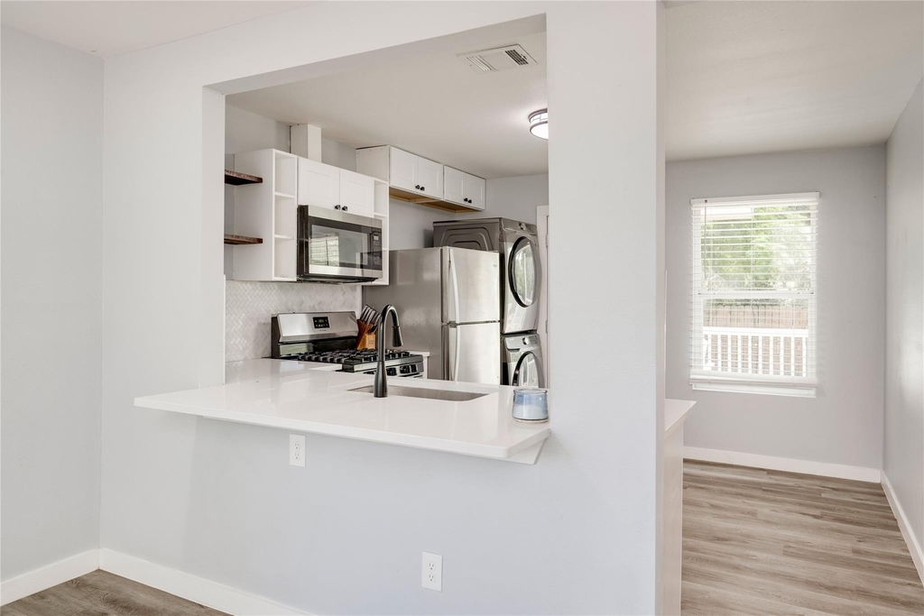 1400 Marcus Pl - Photo 21