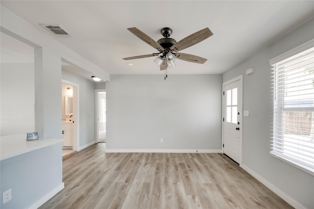 1400 Marcus Pl - Photo 19