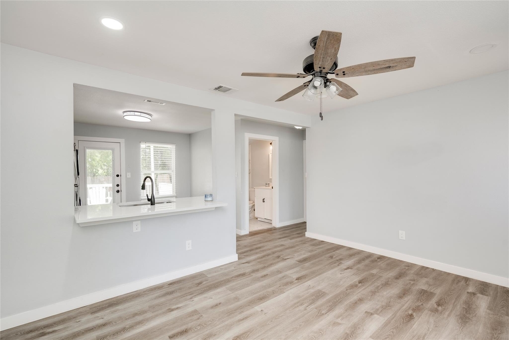 1400 Marcus Pl - Photo 18