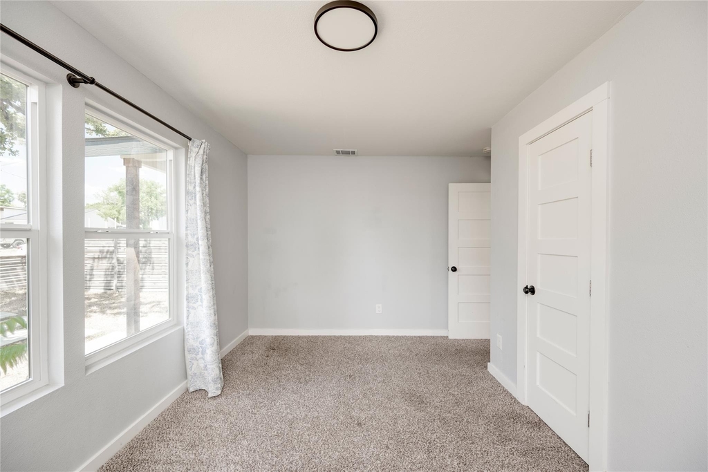 1400 Marcus Pl - Photo 14