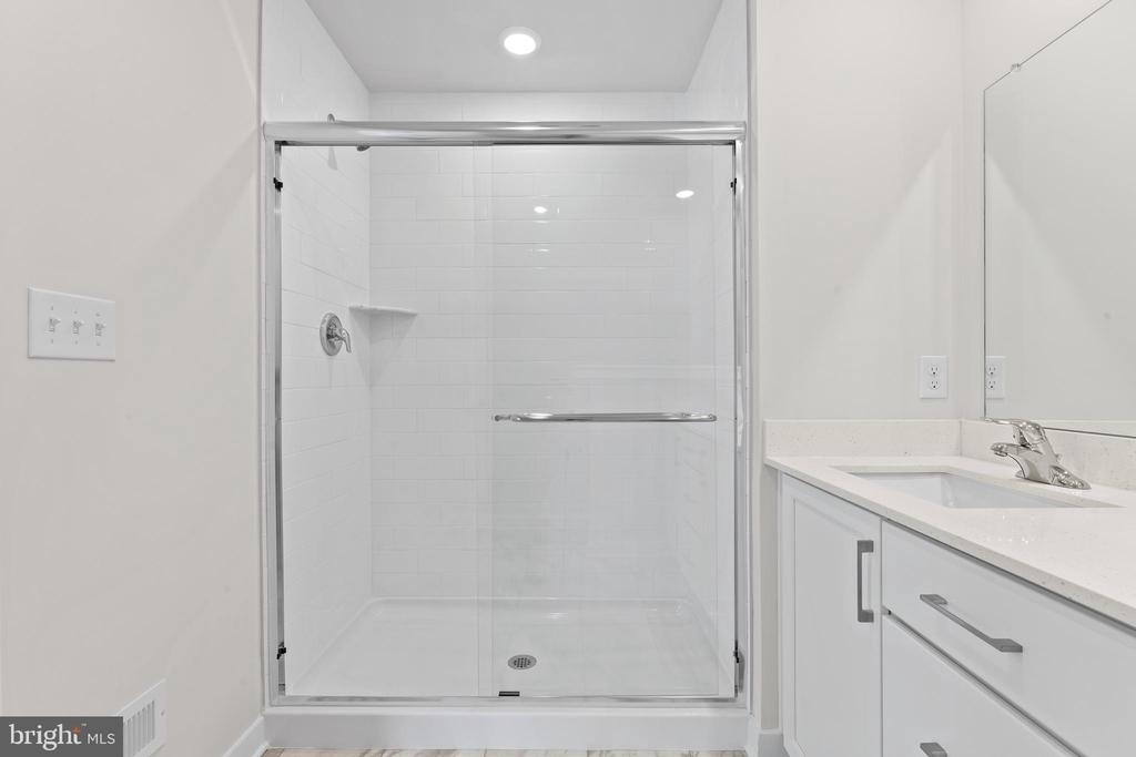 56 Continental Way - Photo 17