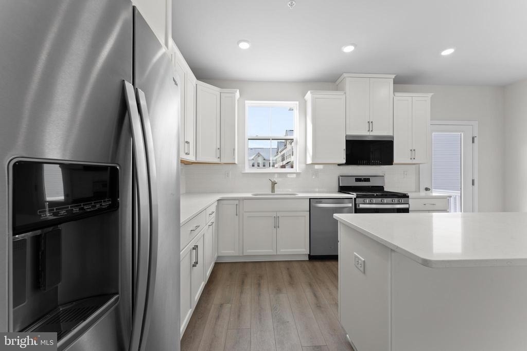 56 Continental Way - Photo 7