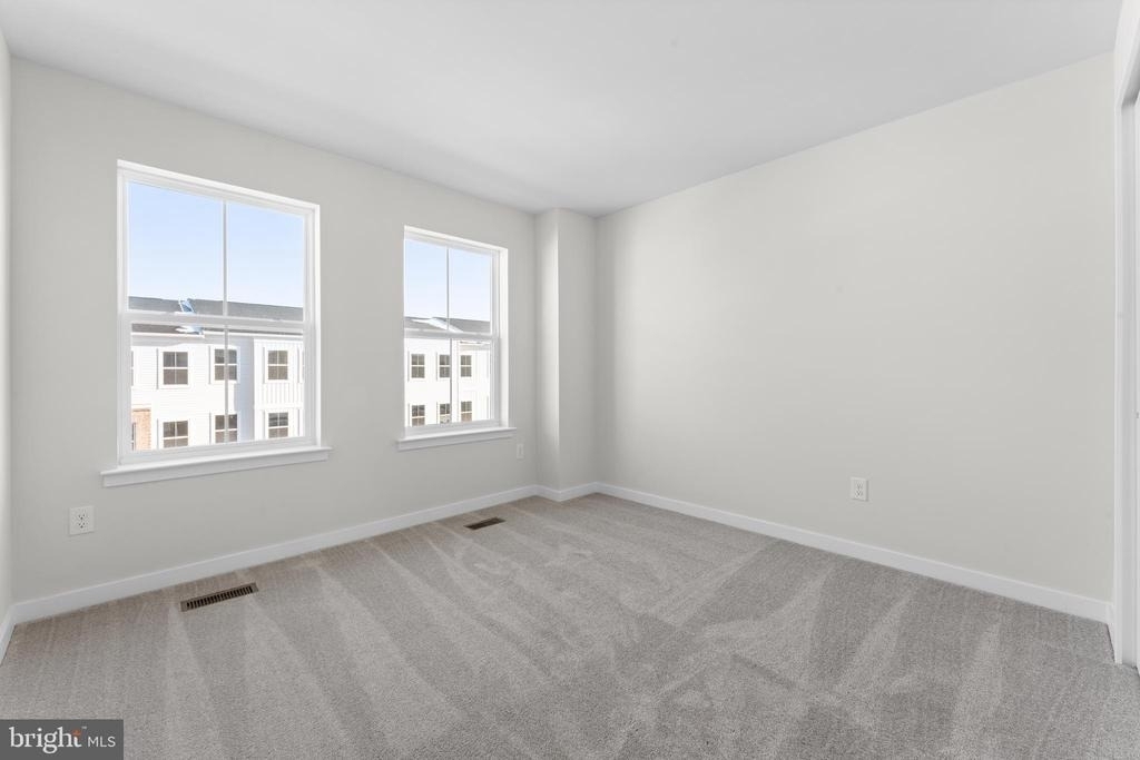 56 Continental Way - Photo 21