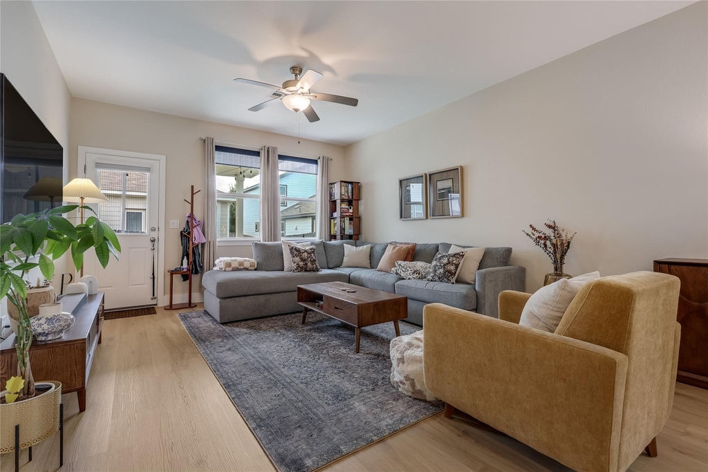 5403 Dimesky Ln - Photo 5