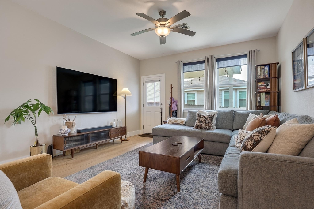 5403 Dimesky Ln - Photo 6