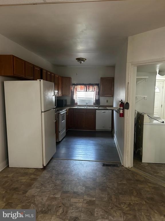 441 Walnut Street - Photo 2