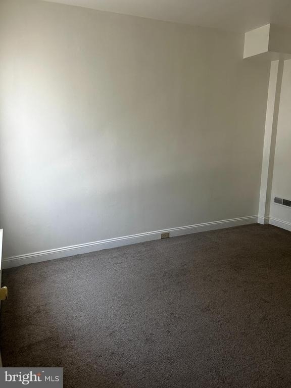 441 Walnut Street - Photo 5