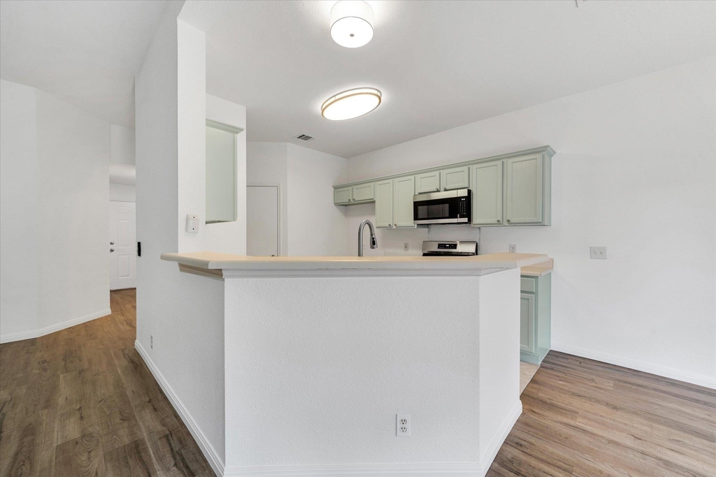 1707 Primrose Ln - Photo 9
