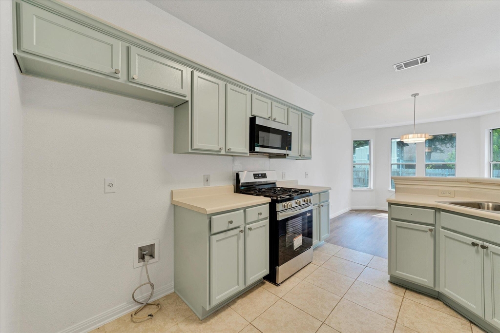 1707 Primrose Ln - Photo 11