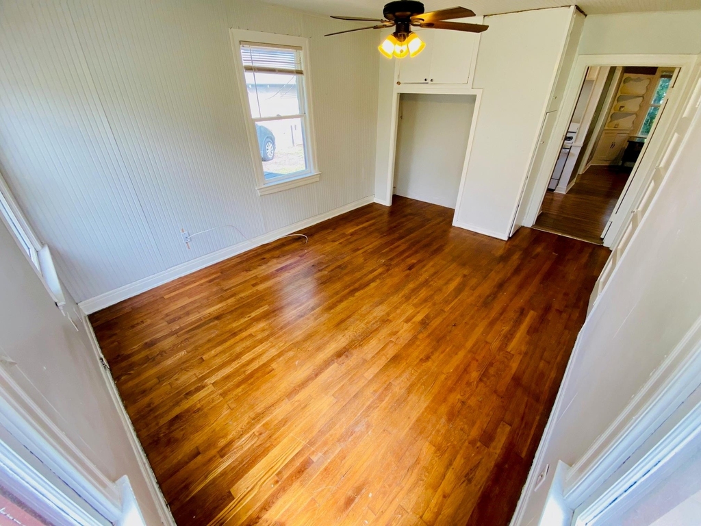 4902 Caswell Ave - Photo 15