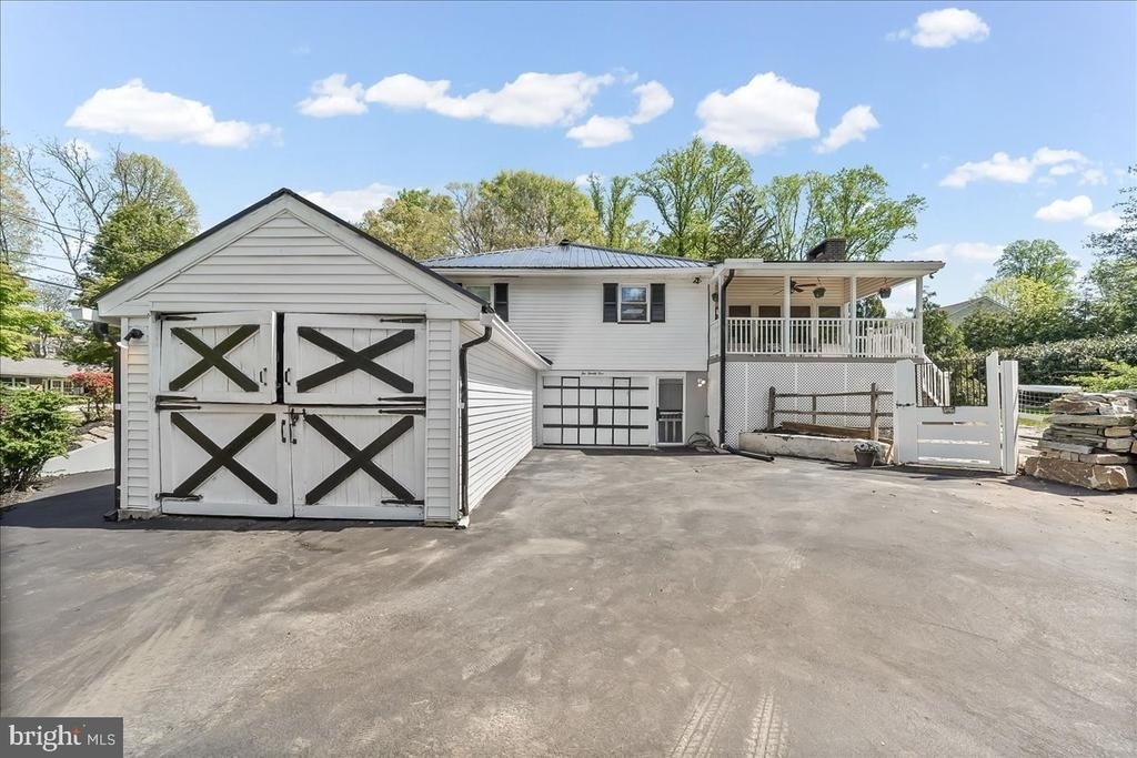 225 Chestnut Street - Photo 41