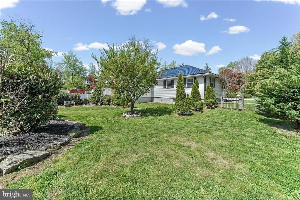 225 Chestnut Street - Photo 39