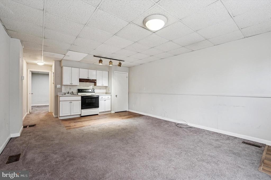 271 N Wycombe Avenue - Photo 3