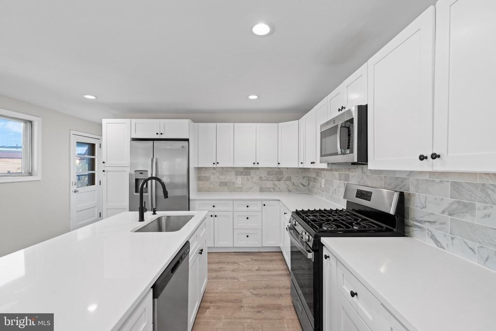 205 Juniper Road - Photo 3