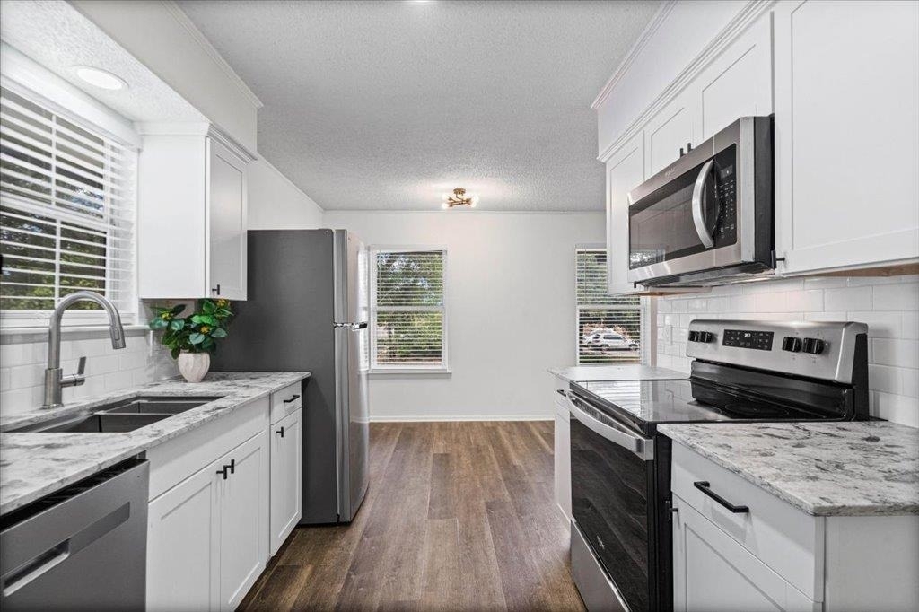 3415 Willowrun Dr - Photo 2