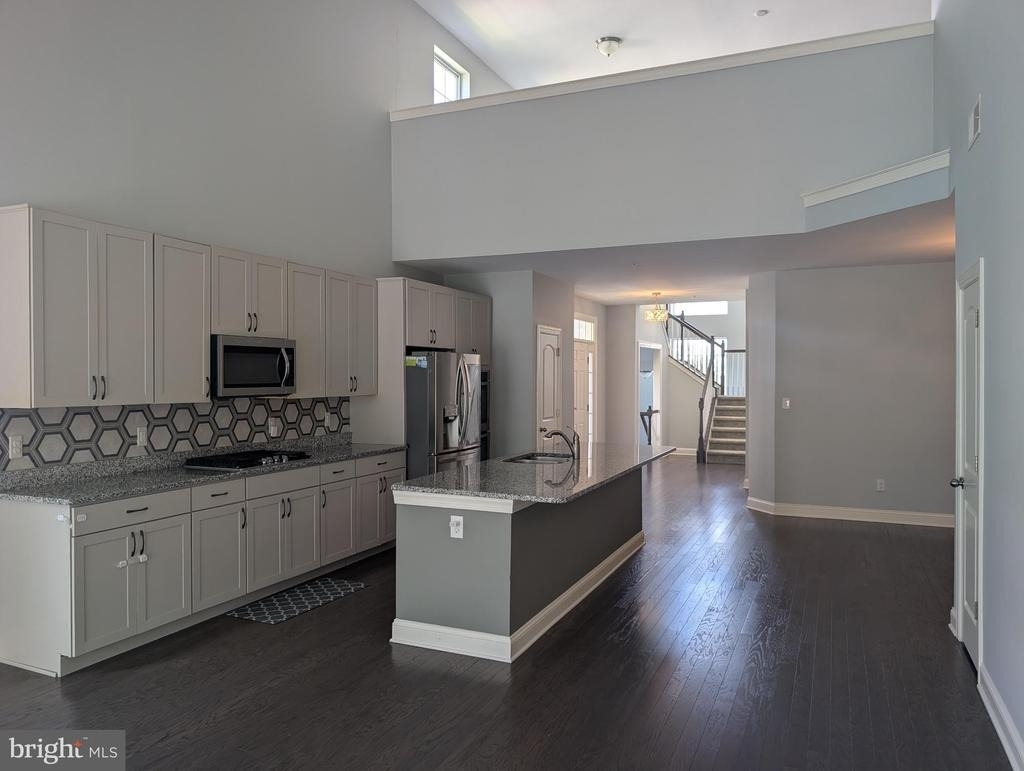 81 Skylar Circle - Photo 0