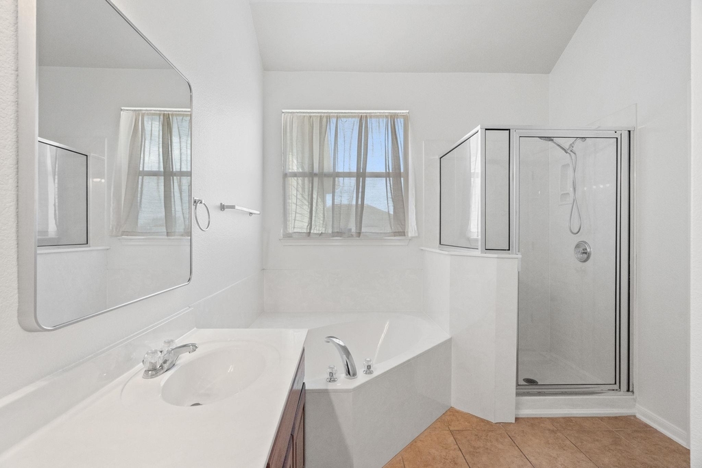 209 Canterbury Dr - Photo 18