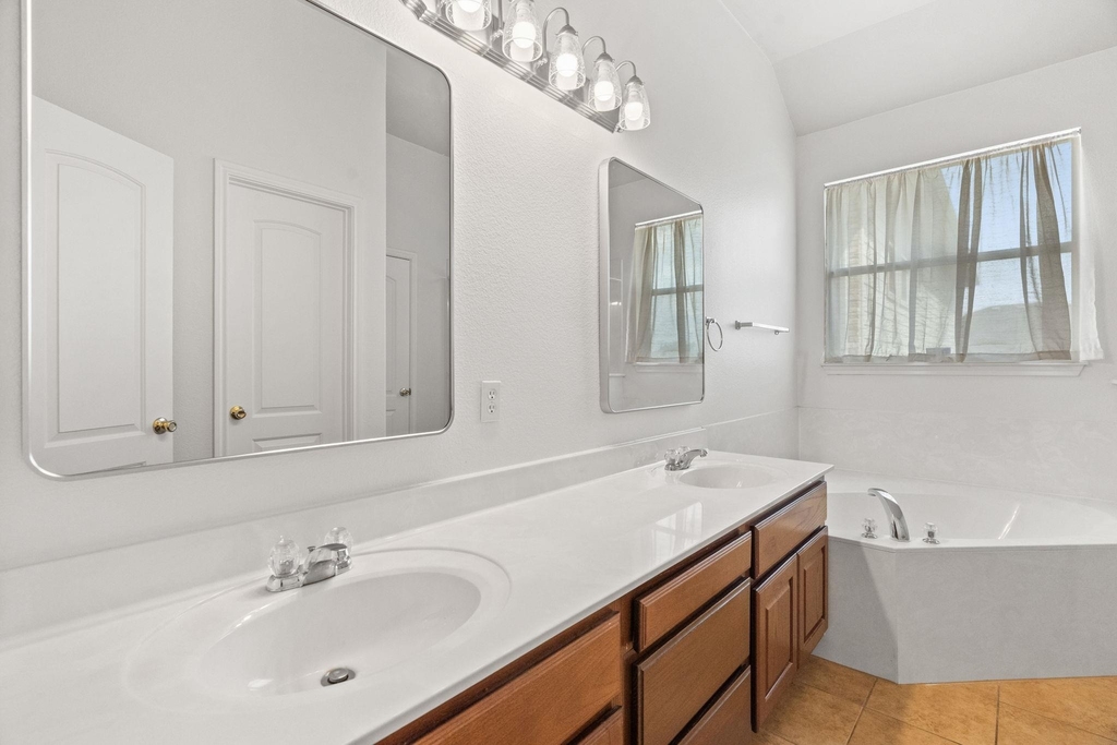 209 Canterbury Dr - Photo 20