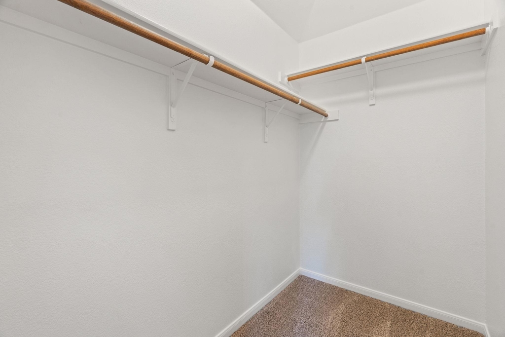 209 Canterbury Dr - Photo 32