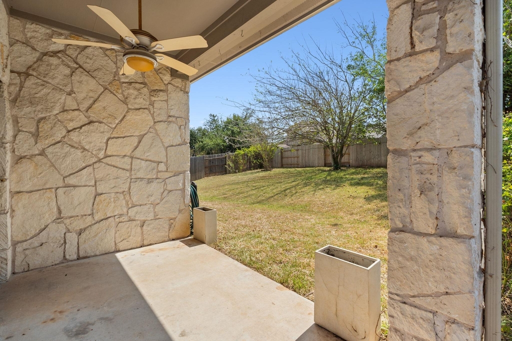 209 Canterbury Dr - Photo 35