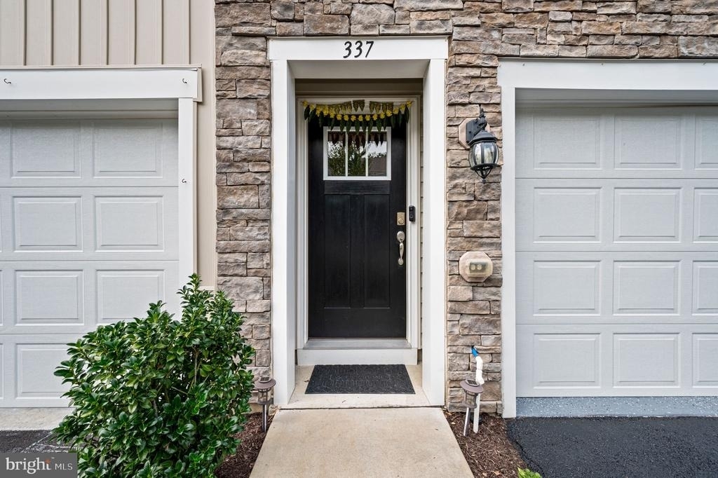337 Dawson Place - Photo 4