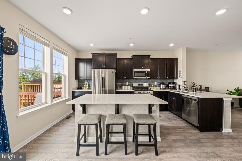 337 Dawson Place - Photo 11