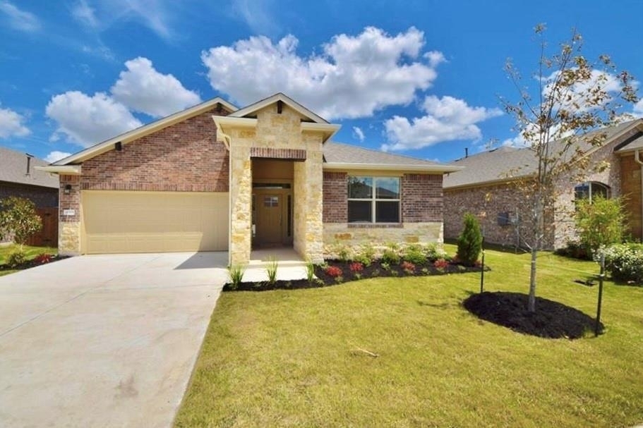 18325 Urbano Dr - Photo 0