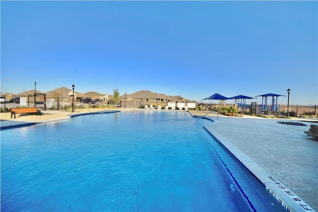 18325 Urbano Dr - Photo 27