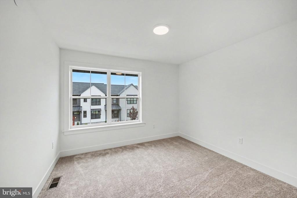 104 Madison Drive - Photo 16