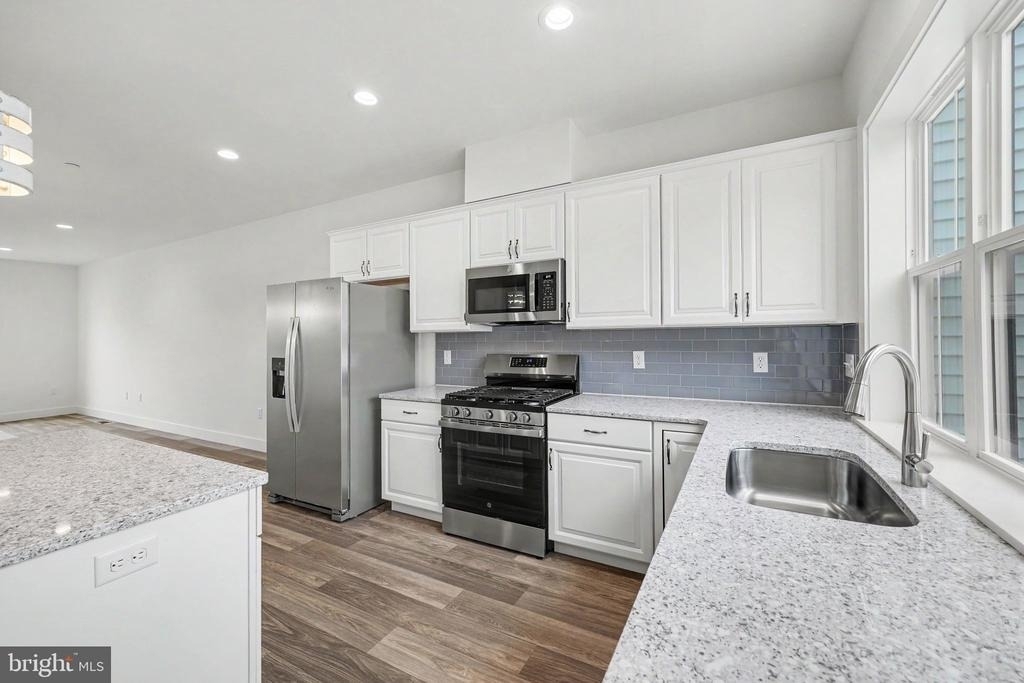 104 Madison Drive - Photo 7