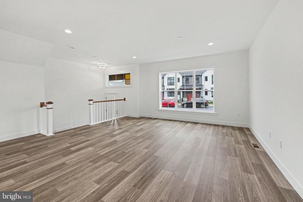 104 Madison Drive - Photo 5