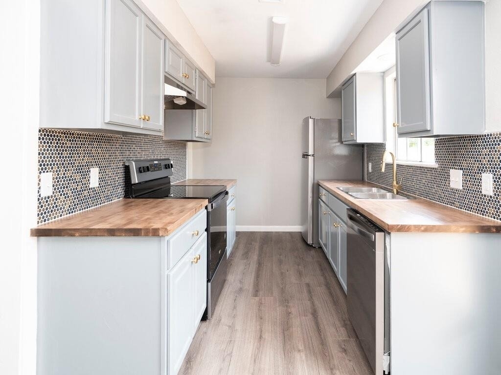 2526 Glen Springs Way - Photo 11