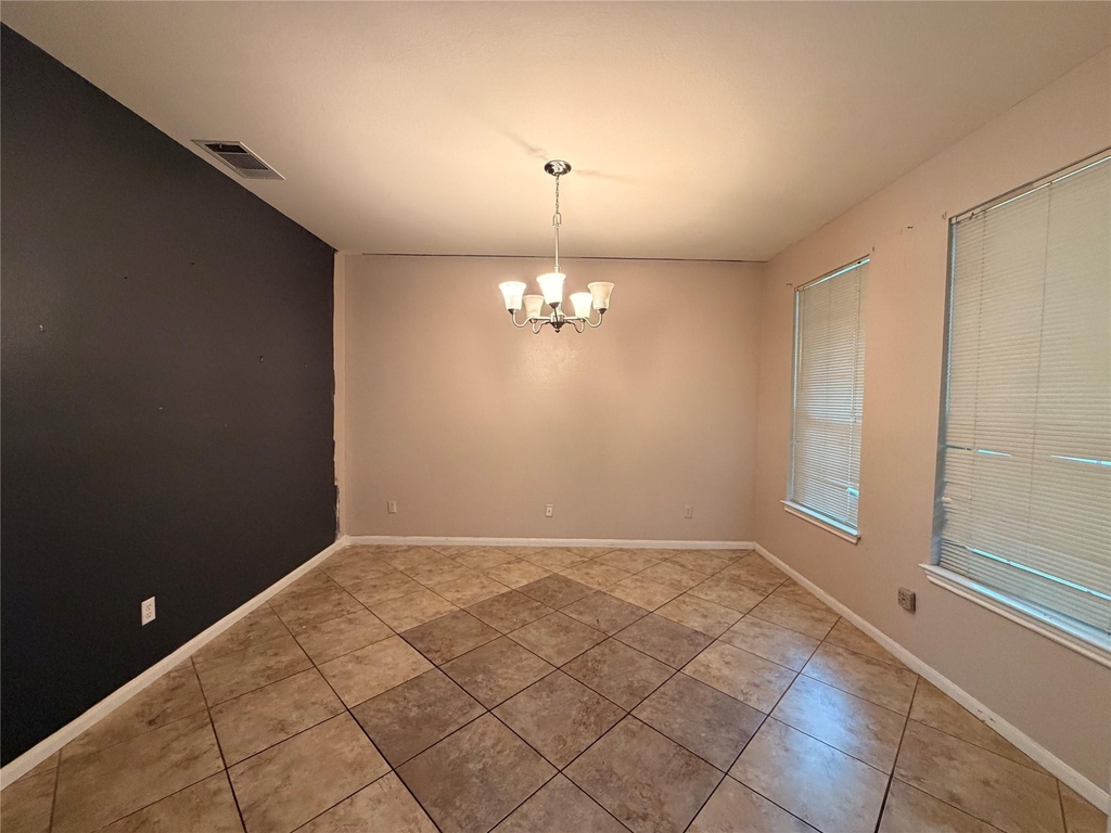 331 Primrose Blvd - Photo 4