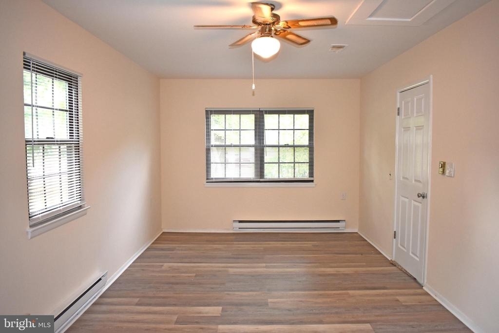 118 Lexington Drive - Photo 4