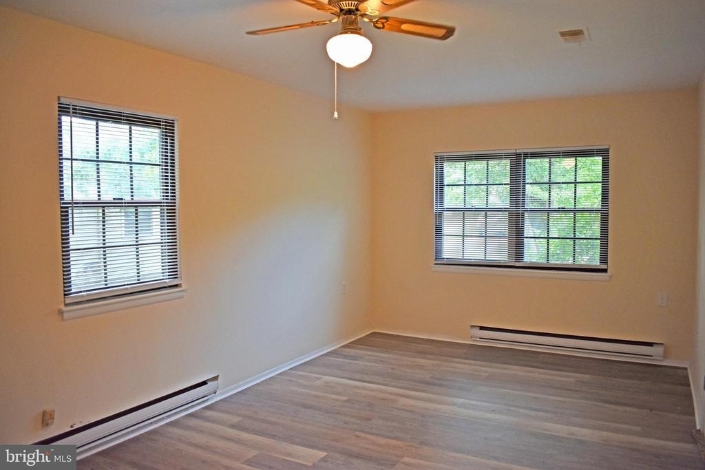 118 Lexington Drive - Photo 3