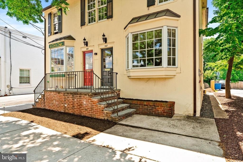 347 Nassau Street - Photo 1