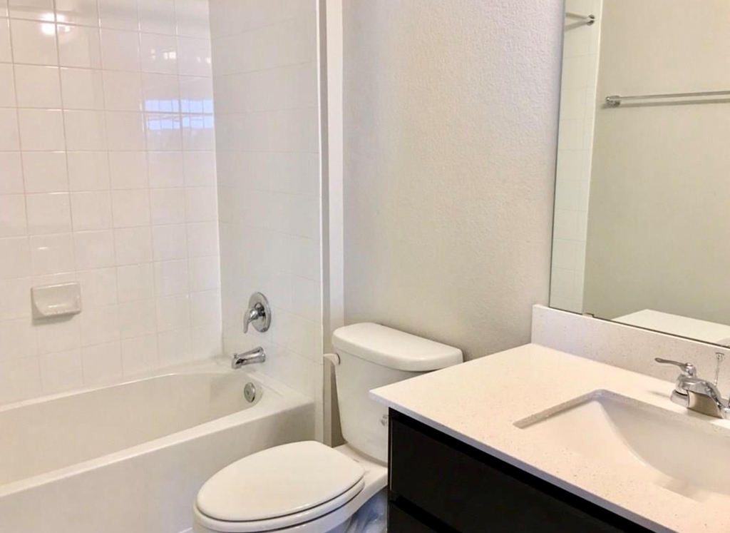 7008 Loretta White Ln - Photo 15