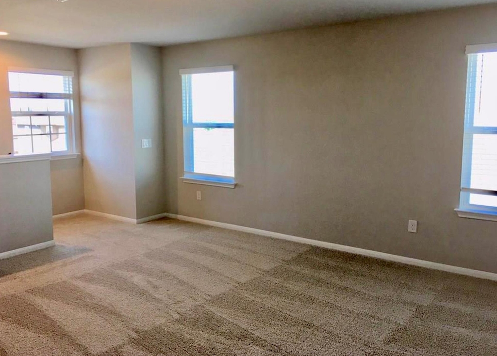7008 Loretta White Ln - Photo 12