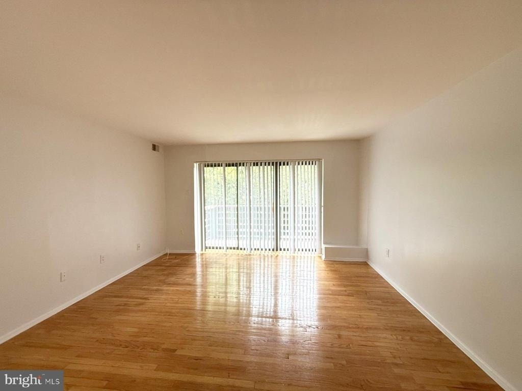 606 Cooper Landing Road - Photo 4